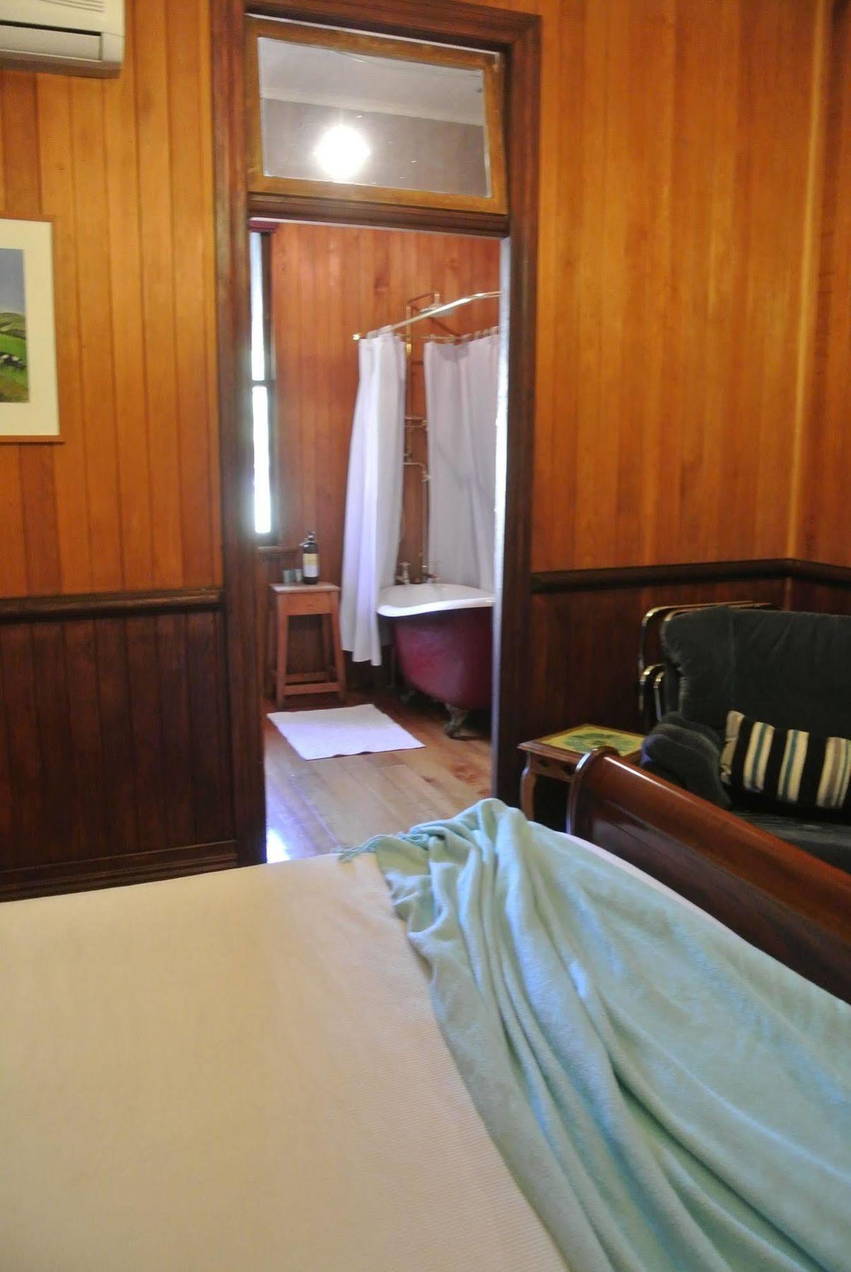 Wiss House Bed & Breakfast Kalbar Exterior photo